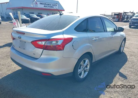 2014 Ford Focus Se z USA, uszkodzony, nr VIN 1FADP3F24EL462029